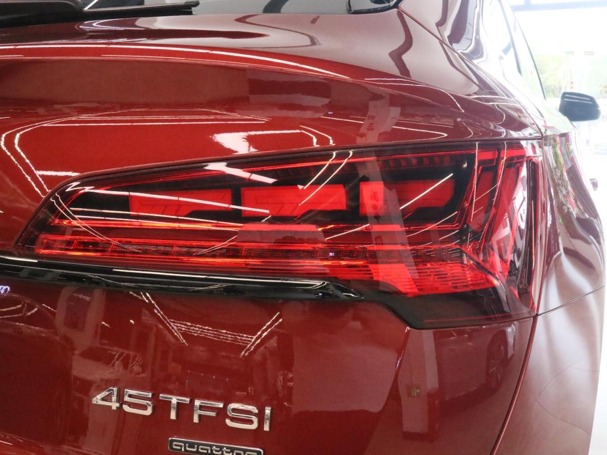 奥迪 奥迪Q5L Sportback  2021款 45 TFSI 臻选型图片