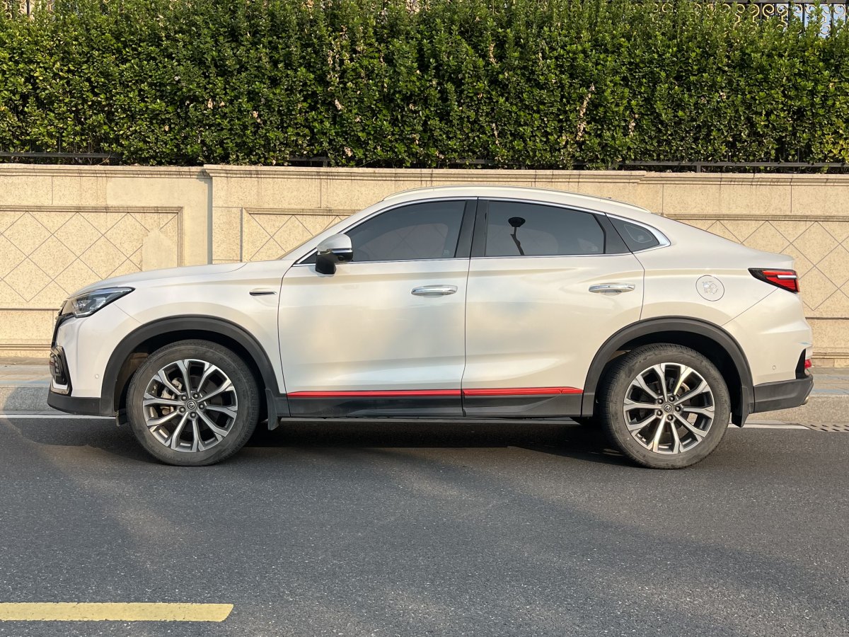 2021年5月長(zhǎng)安 CS85 COUPE  2021款 2.0T 自動(dòng)旗艦型