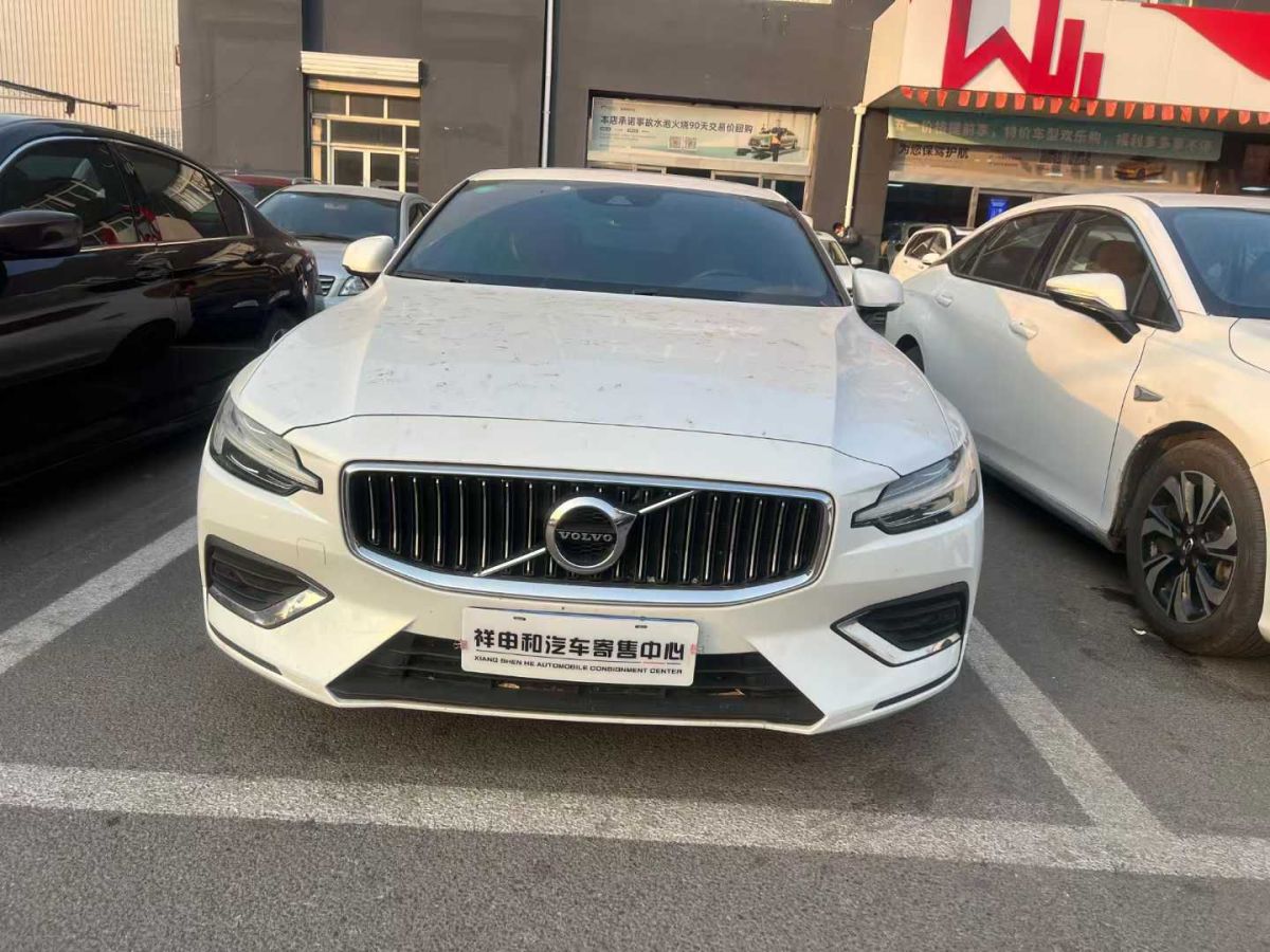 沃爾沃 S60L  2020款  T5 智進(jìn)進(jìn)階版圖片