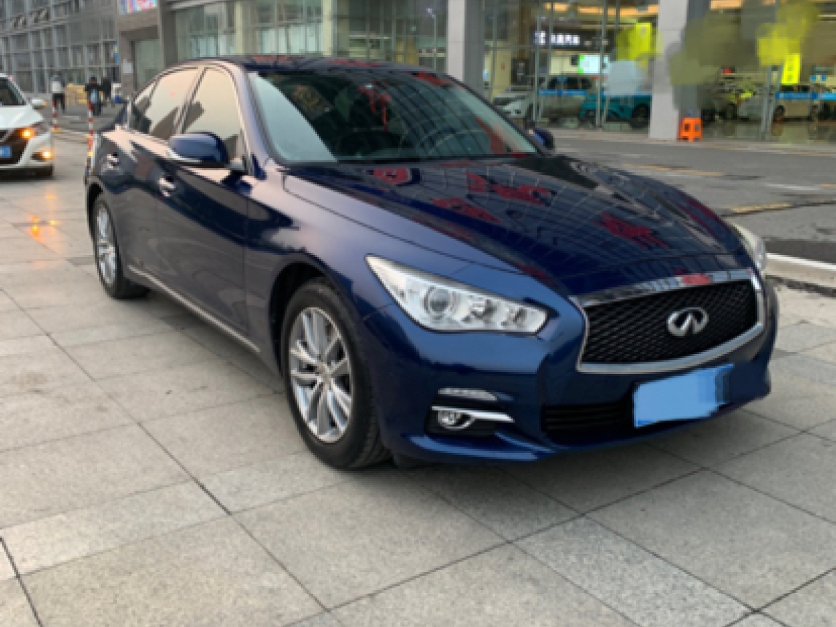 英菲尼迪 Q50L  2016款 2.0T 舒適版圖片