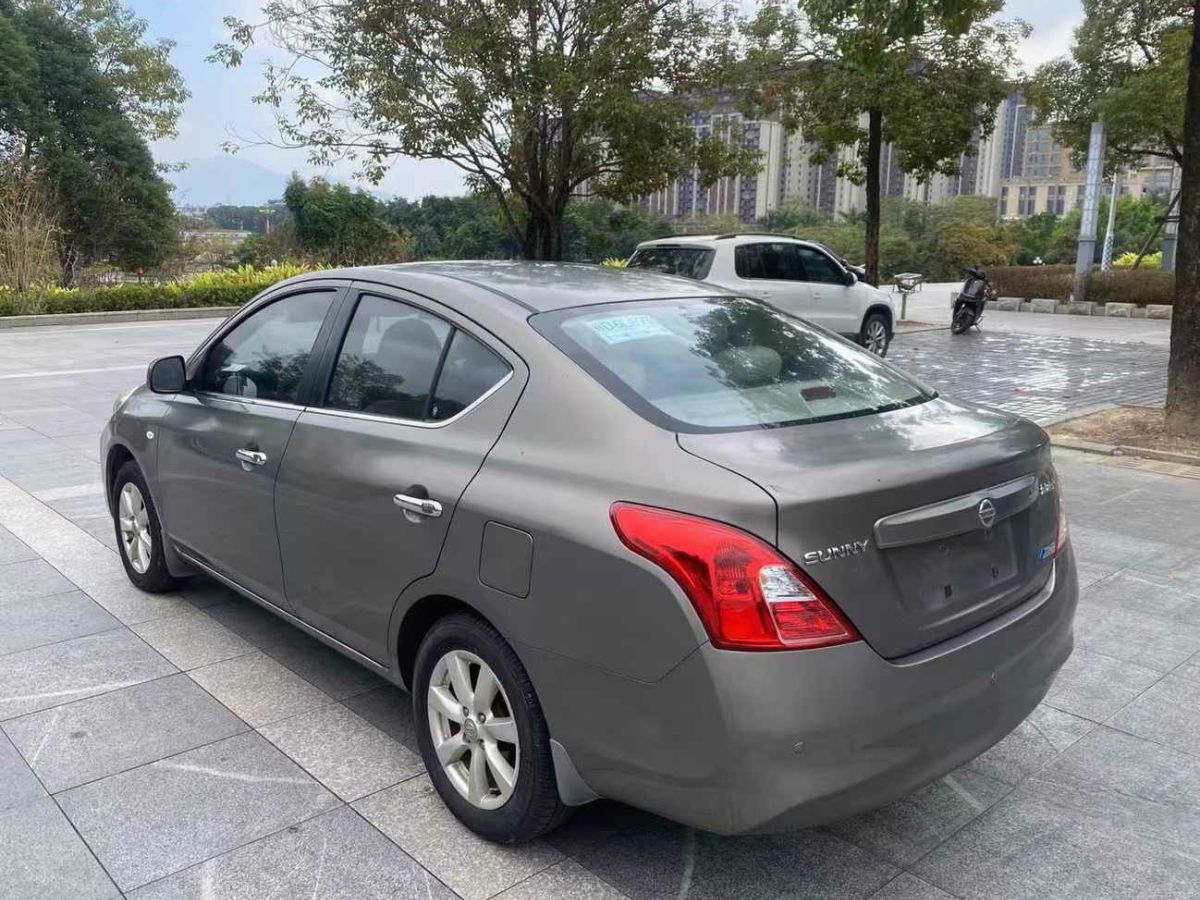 日產(chǎn) 陽光  2011款 1.5XE CVT舒適版圖片