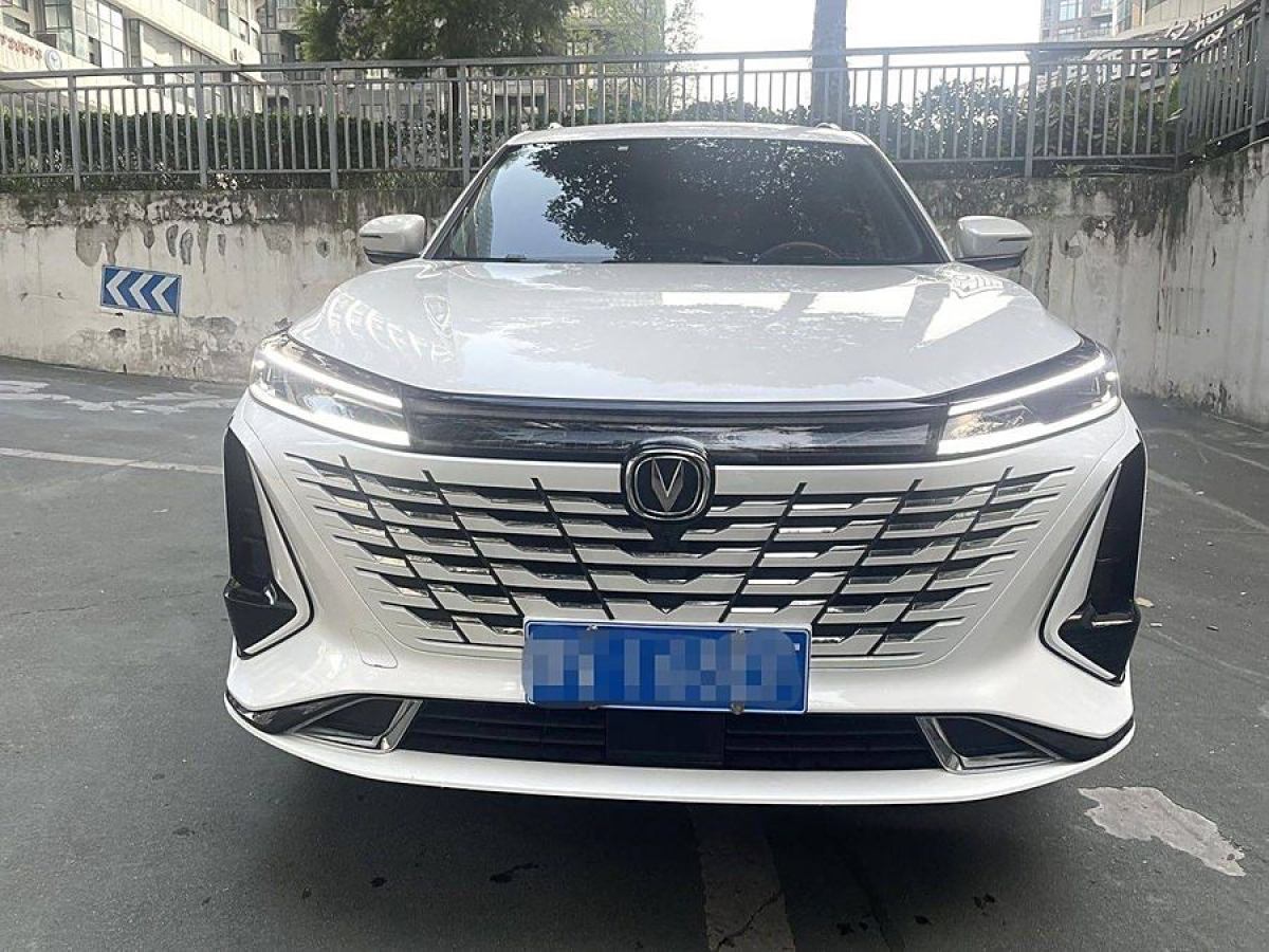 長(zhǎng)安 CS75 PLUS  2023款 第三代 1.5T 自動(dòng)尊貴型圖片