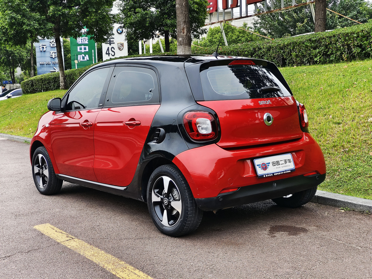 2018年10月smart forfour  2018款 0.9T 66千瓦風(fēng)尚型