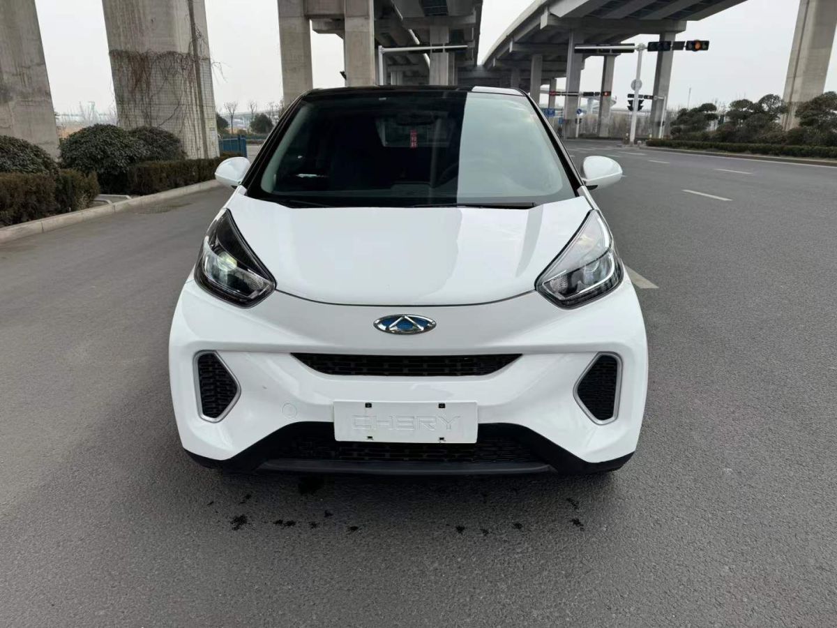 標(biāo)致 301 圖片