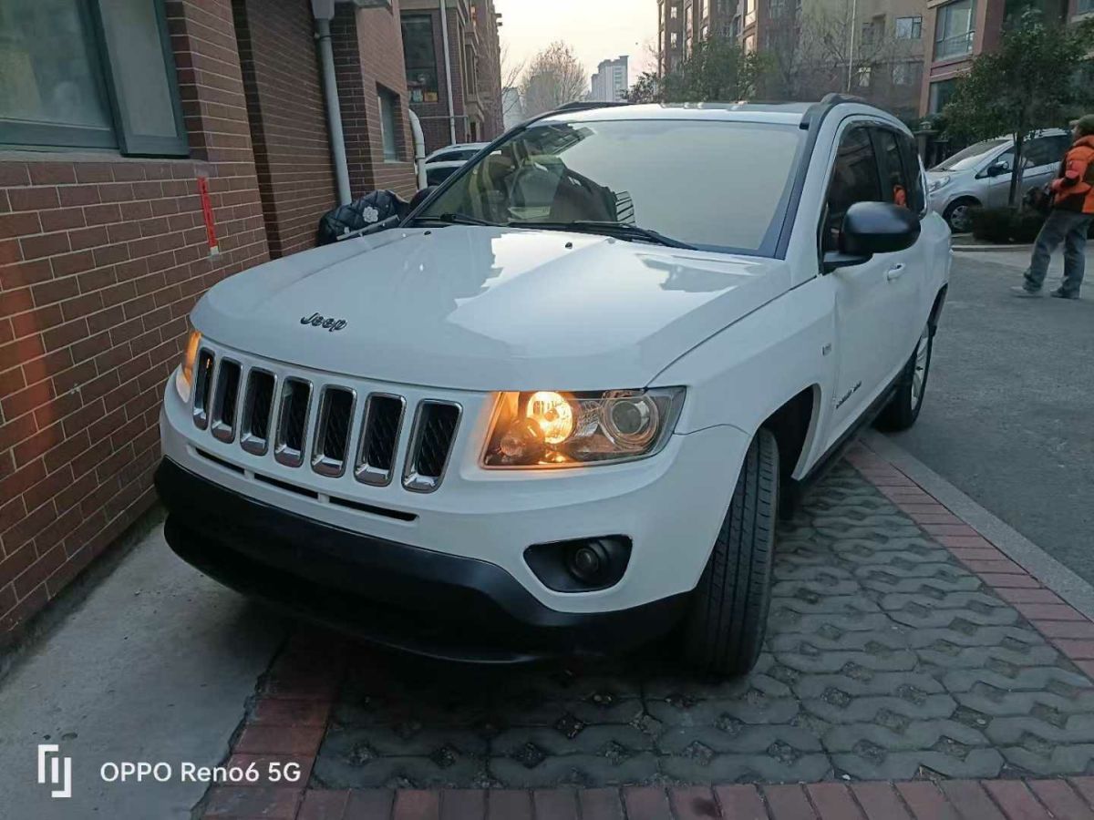 2014年1月Jeep 指南者  2014款 2.0L 兩驅(qū)豪華版