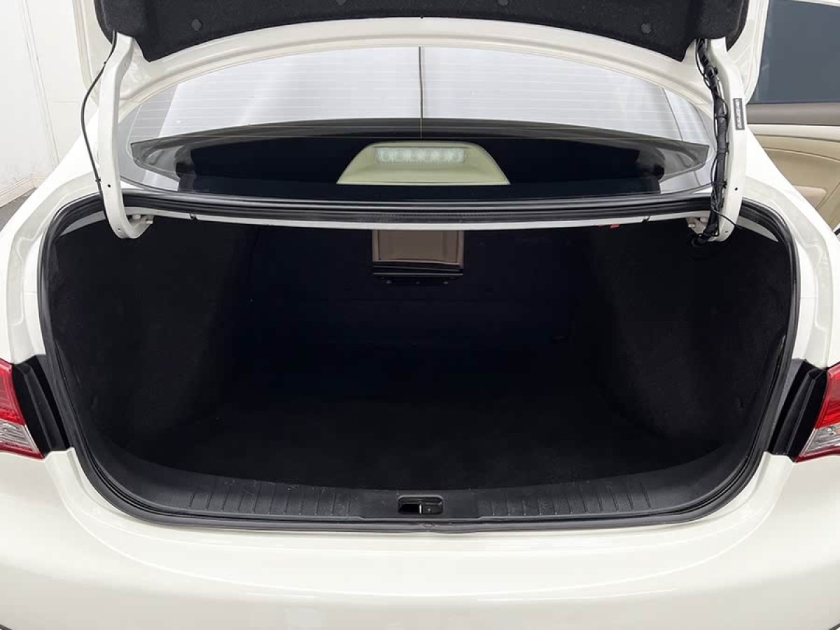 日產 軒逸  2012款 經典 1.6XE 手動舒適版圖片