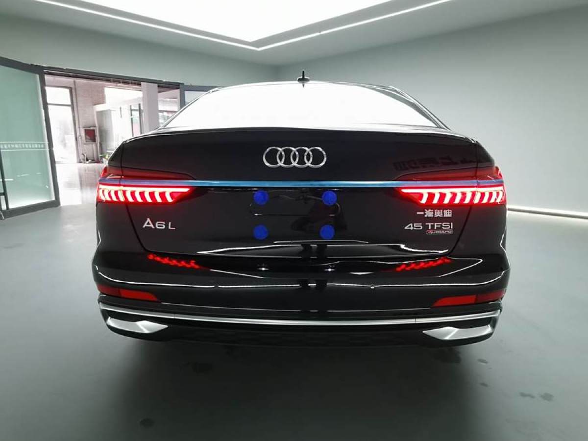 奧迪 奧迪A6L  2025款 45 TFSI quattro 臻選動(dòng)感型圖片