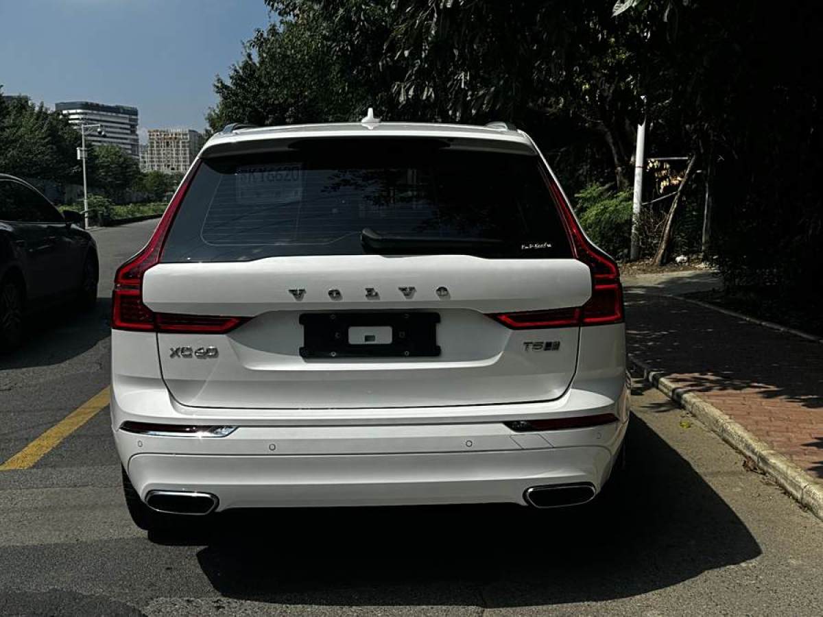 沃爾沃 XC60  2020款 T5 四驅智遠豪華版圖片