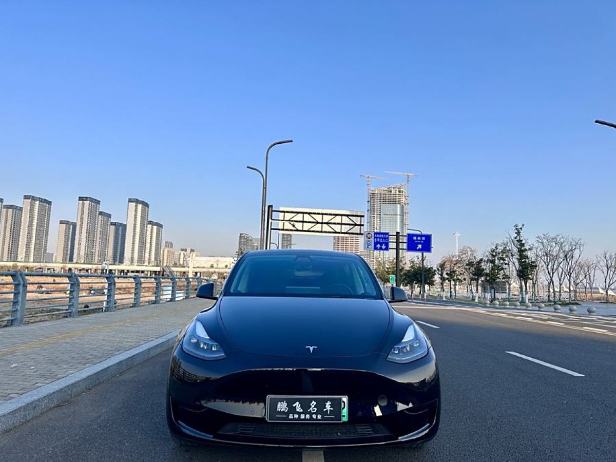 特斯拉 Model 3  2023款 長(zhǎng)續(xù)航煥新版 雙電機(jī)全輪驅(qū)動(dòng)圖片