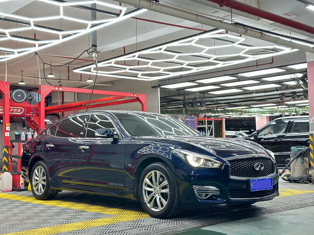 英菲尼迪 Q70  2017款 Q70L 2.5L 精英版圖片