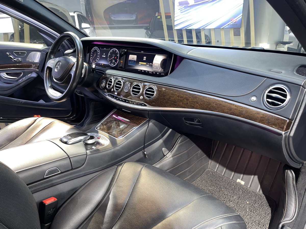 2016年11月奔驰 奔驰S级  2014款 S 320 L 商务型