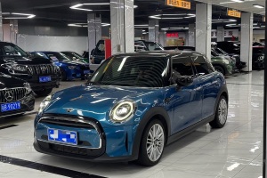 MINI MINI 改款 1.5T COOPER 經(jīng)典派 五門版