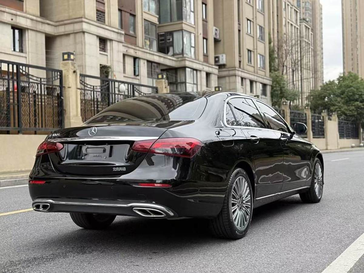 奔馳 奔馳E級(jí)  2021款 改款 E 300 L 時(shí)尚型圖片