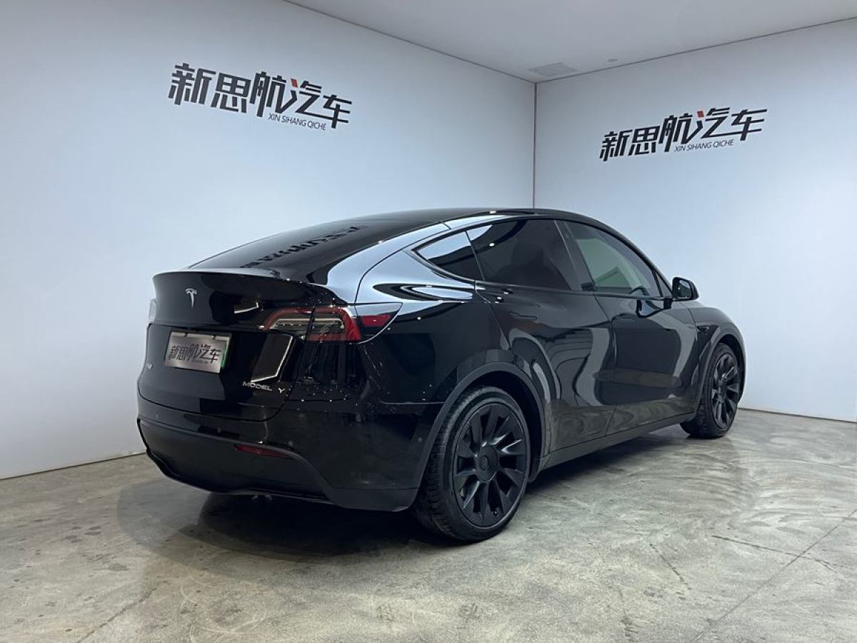 特斯拉 Model 3  2022款 后輪驅(qū)動版圖片