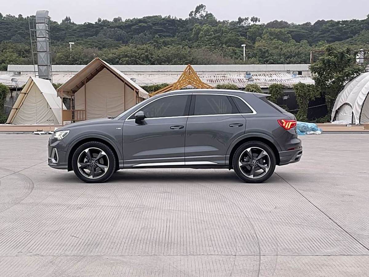 奧迪 奧迪Q3  2019款  35 TFSI 時(shí)尚動感型圖片