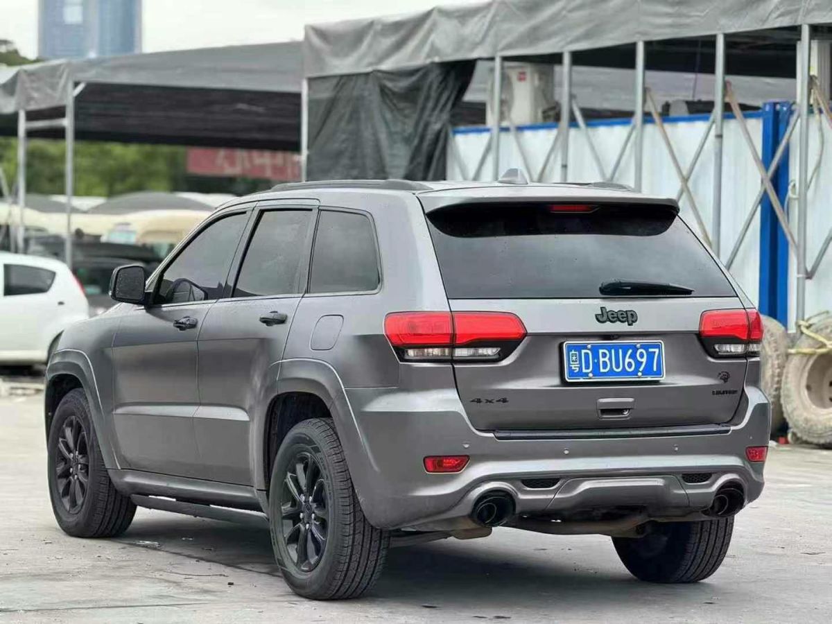 Jeep 大切諾基  2014款 3.6L 精英導(dǎo)航版圖片