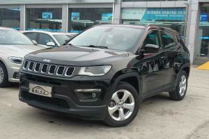 指南者 Jeep 220T 自动夜鹰版