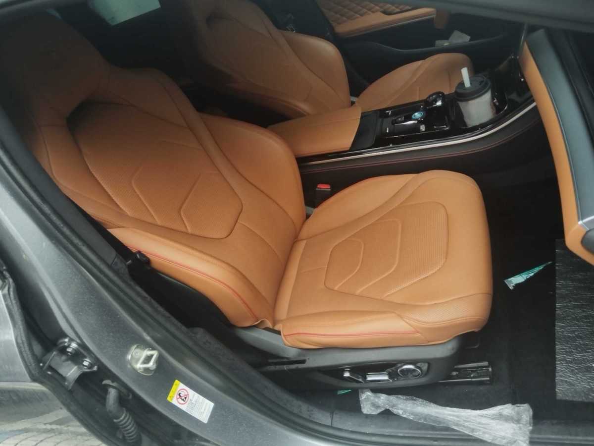 比亞迪 漢  2022款 DM-i 121KM 領(lǐng)航型圖片