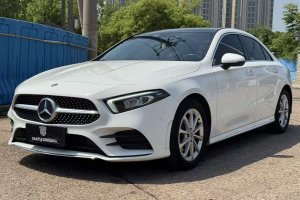 奔馳A級 奔馳 改款 A 200 L 運動轎車動感型