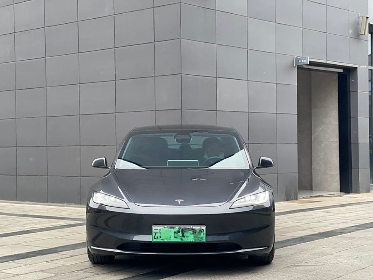 特斯拉 Model Y  2023款 長續(xù)航全輪驅(qū)動版圖片