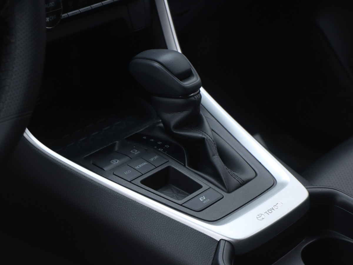 2021年12月豐田 RAV4榮放  2021款 改款 雙擎 2.5L CVT兩驅(qū)精英版