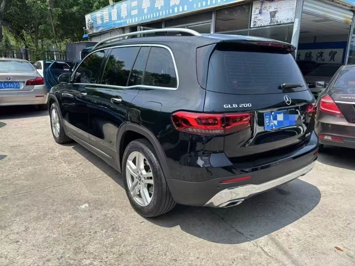 奔馳 奔馳GLB  2022款 改款 GLB 200 動感型圖片