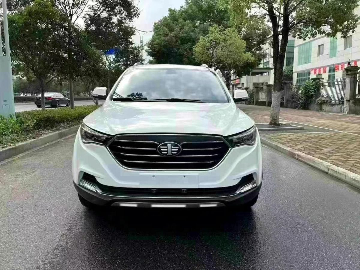 奔騰 X40  2019款 1.6L 自動豪華型圖片