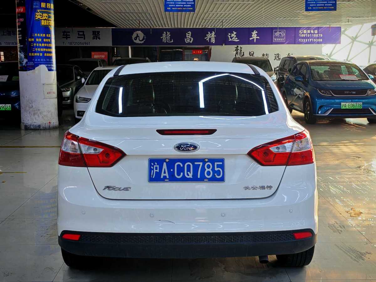 福特 ?？怂? 2012款 三廂 1.6L 自動(dòng)舒適型圖片
