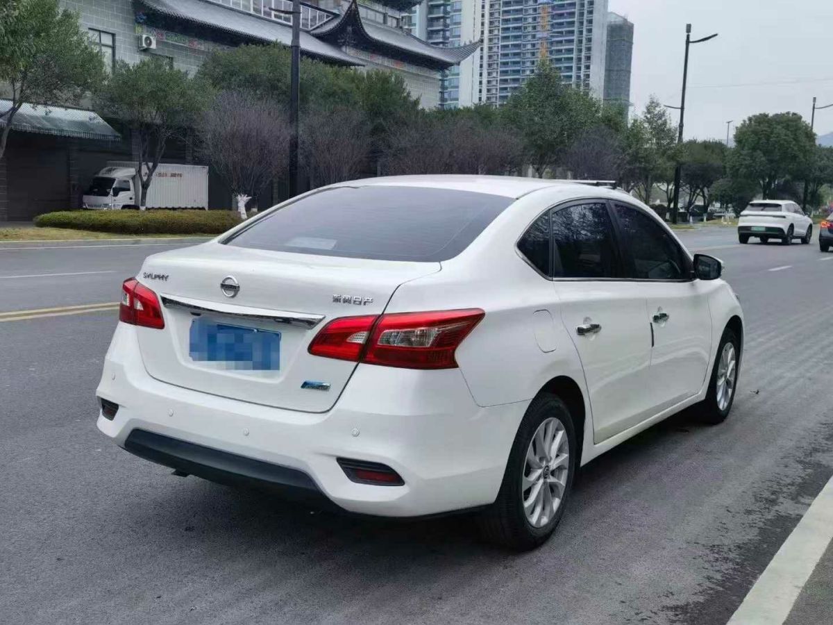 日產(chǎn) 軒逸  2019款  經(jīng)典 1.6XE CVT舒適版圖片