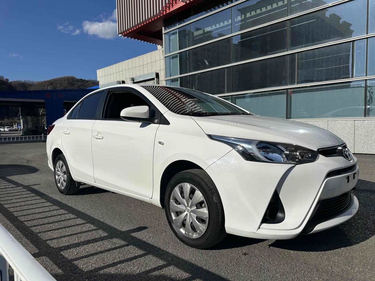 豐田 YARiS L 致享  2020款 1.5L CVT領(lǐng)先版圖片