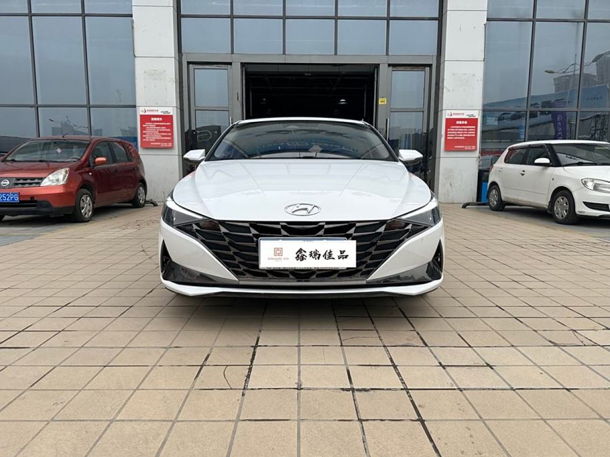 現(xiàn)代 伊蘭特  2021款 1.5L LUX尊貴版圖片