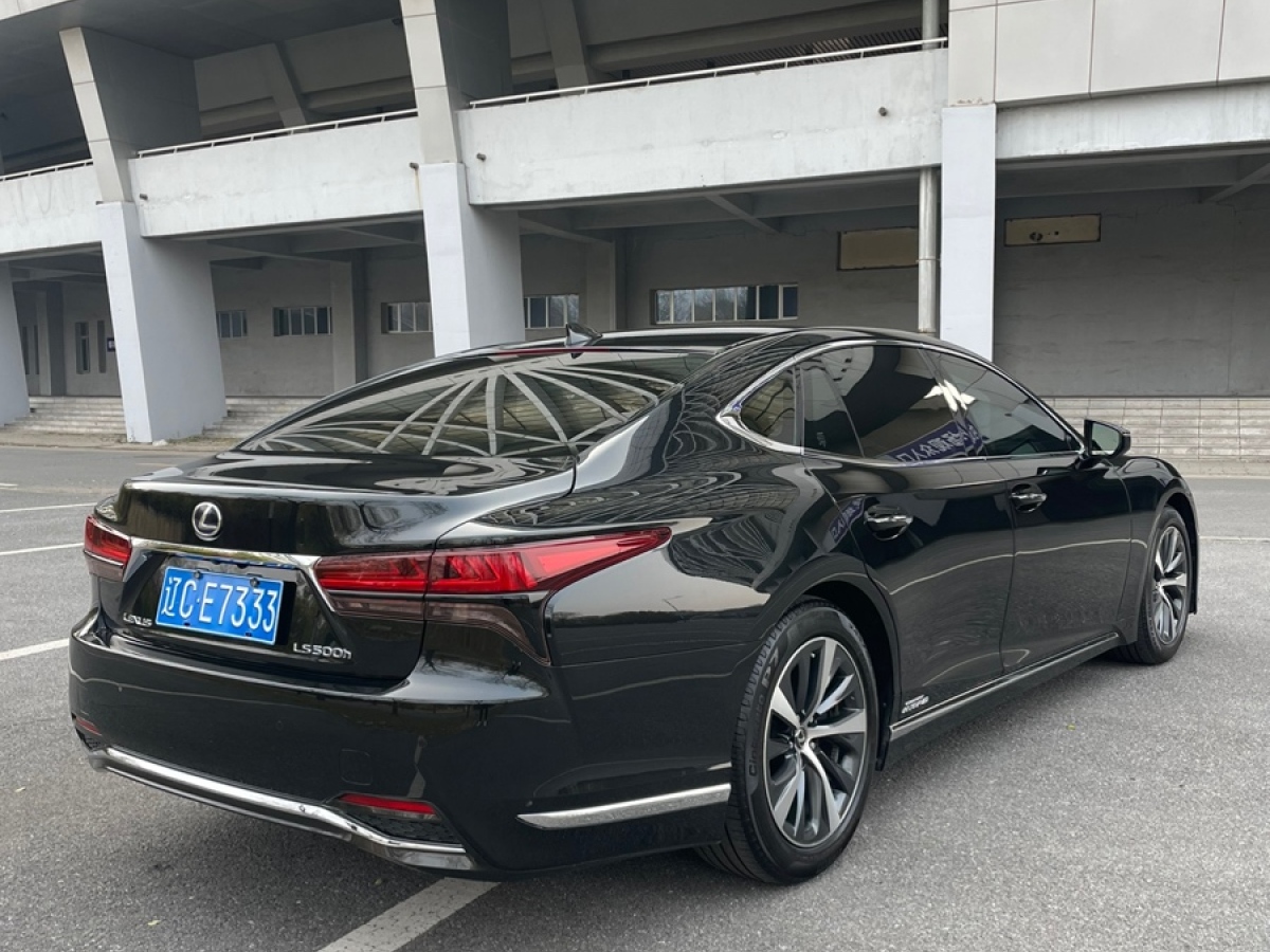 雷克薩斯 LS  2021款 500h 卓越版圖片