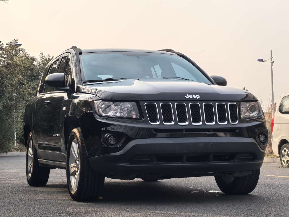 2013年08月Jeep 指南者  2014款 2.0L 兩驅(qū)運動版