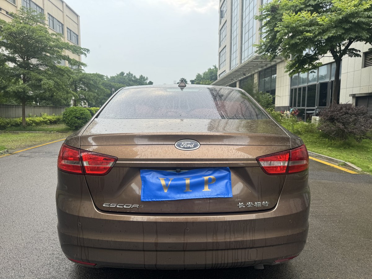 福特 福睿斯  2015款 1.5L 自動(dòng)舒適型圖片