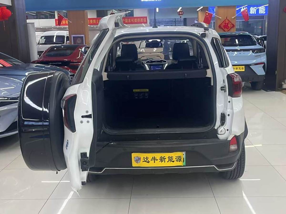 比亞迪 元新能源  2018款 EV360 智聯(lián)炫酷型圖片