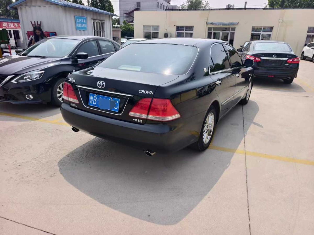 豐田 皇冠  2009款 2.5L Royal特別導(dǎo)航版圖片