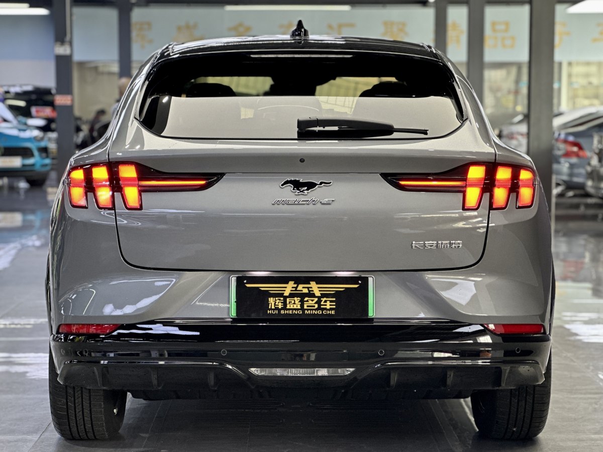 福特 Mustang Mach-E  2024款 風(fēng)馳版(超長(zhǎng)續(xù)航)圖片