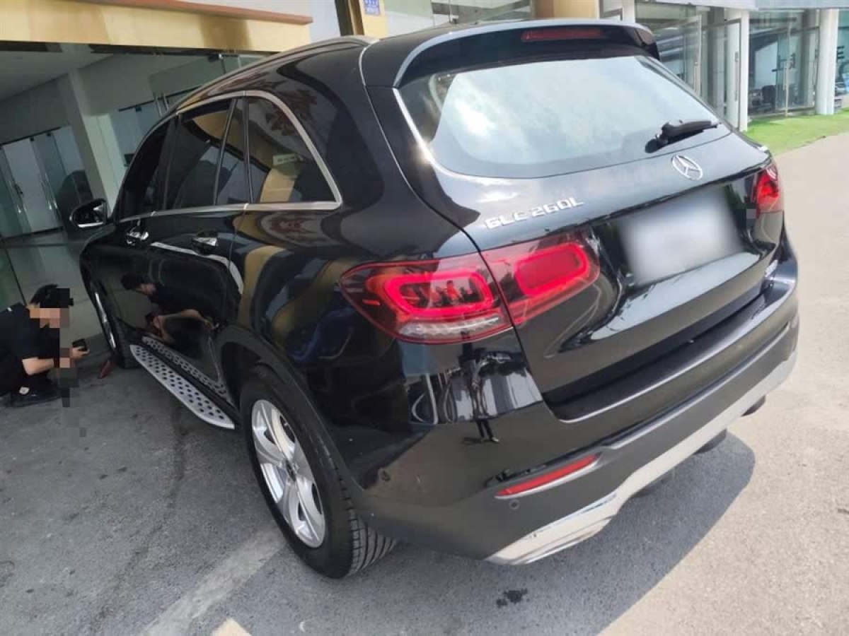 奔馳 奔馳GLC  2018款 改款 GLC 260 4MATIC 動(dòng)感型圖片