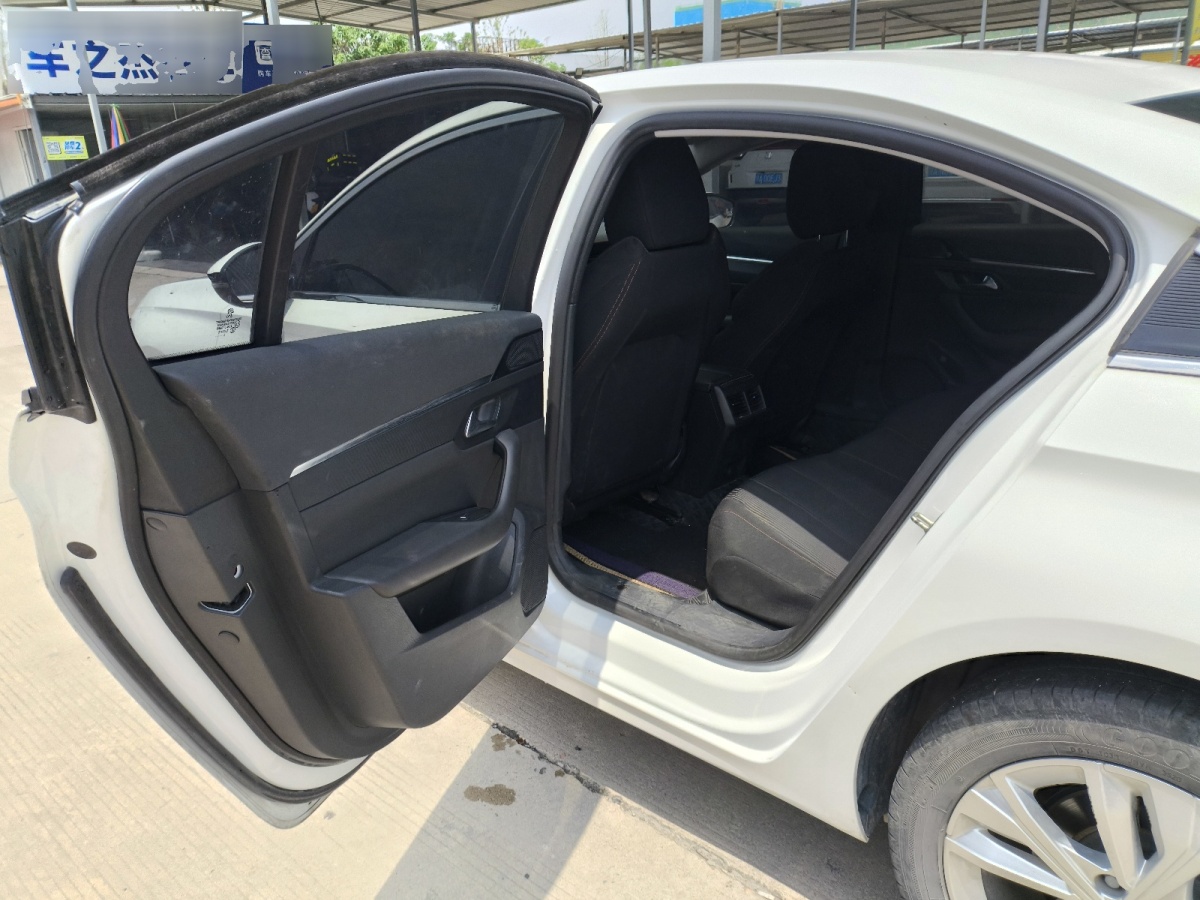 標(biāo)致 508  2022款 改款 508L 360THP PureTech 先鋒版圖片