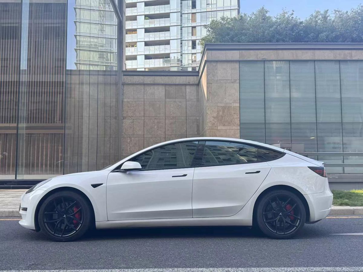 特斯拉 Model S  2021款 Plaid Plus 版圖片