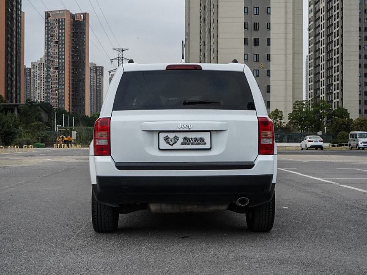 Jeep 自由客  2014款 2.4L 運動版圖片