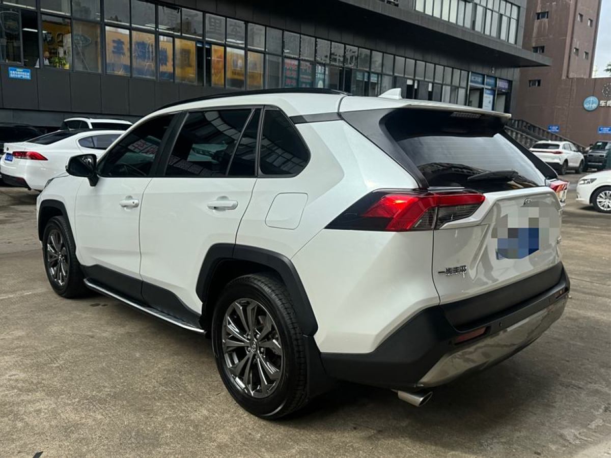 豐田 RAV4榮放  2023款 2.0L CVT兩驅(qū)風(fēng)尚Plus版圖片