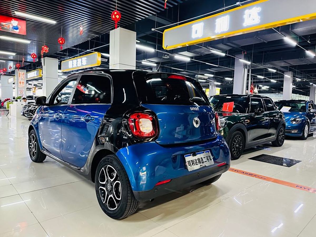 smart forfour  2018款 0.9T 66千瓦先鋒版圖片