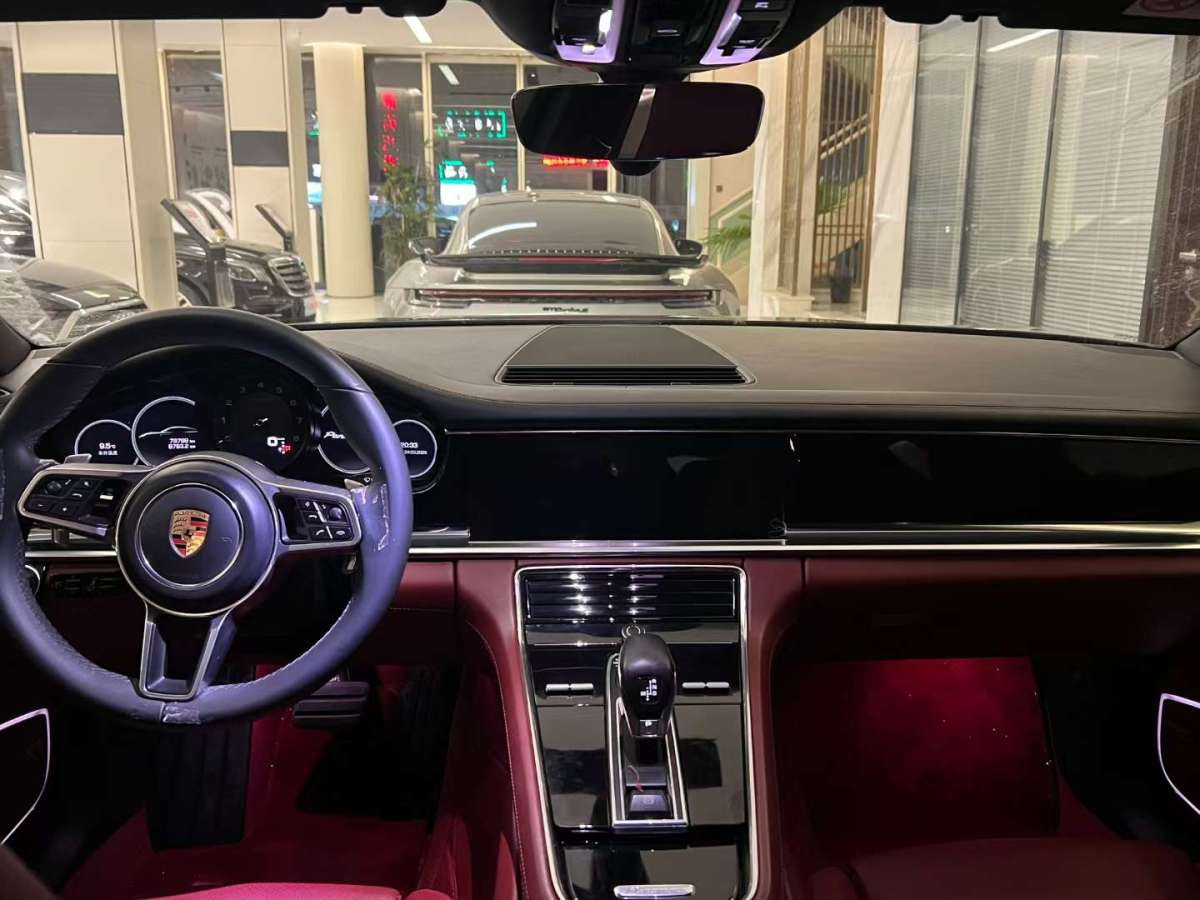 保時(shí)捷 Panamera  2019款 Panamera 4 行政加長(zhǎng)版 2.9T圖片