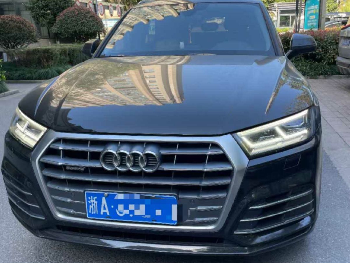 奧迪 奧迪Q3  2019款  35 TFSI 時尚動感型圖片