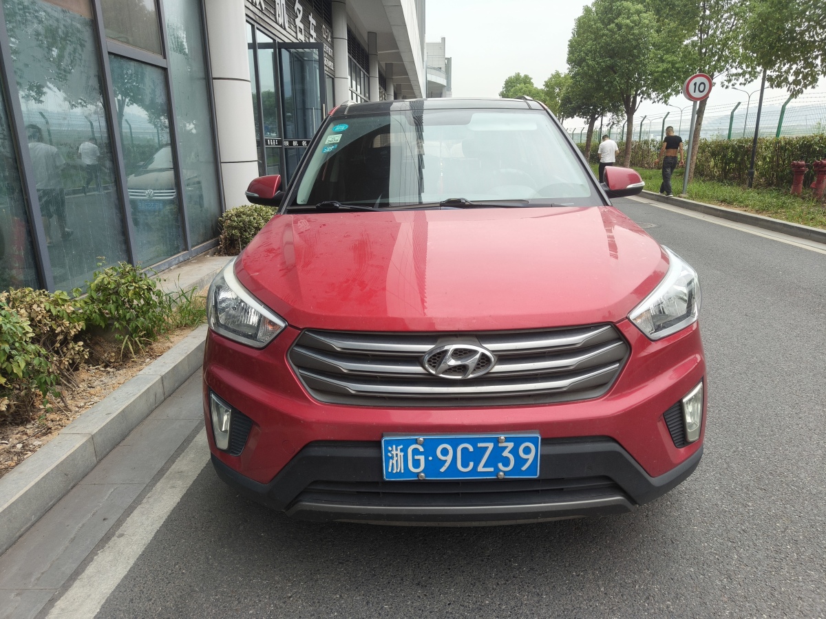 2016年6月現(xiàn)代 ix25  2015款 1.6L 自動(dòng)兩驅(qū)智能型GLS