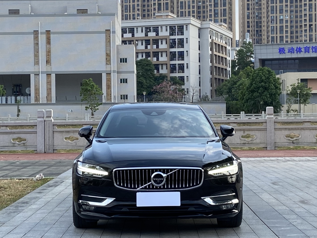 沃爾沃 S90  2018款 T5 智尊版圖片