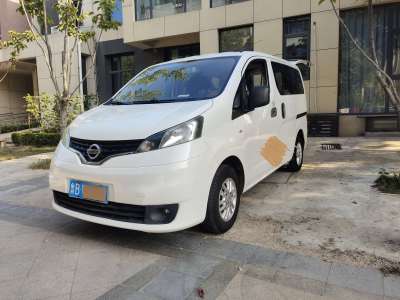 2011年6月 日產(chǎn) NV200 1.6L 232座 尊雅型圖片