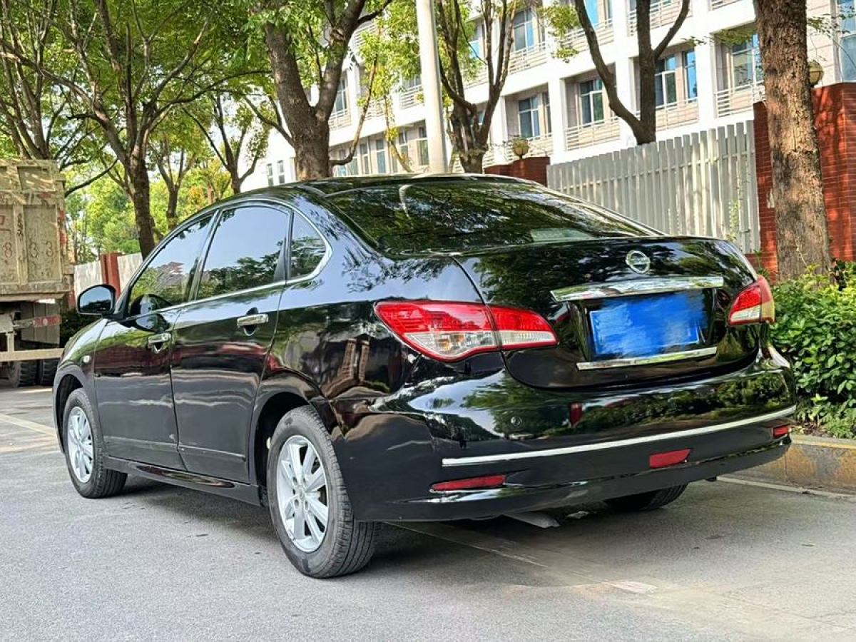 日產(chǎn) 軒逸  2019款 經(jīng)典 1.6XE+ CVT智聯(lián)領(lǐng)先版圖片