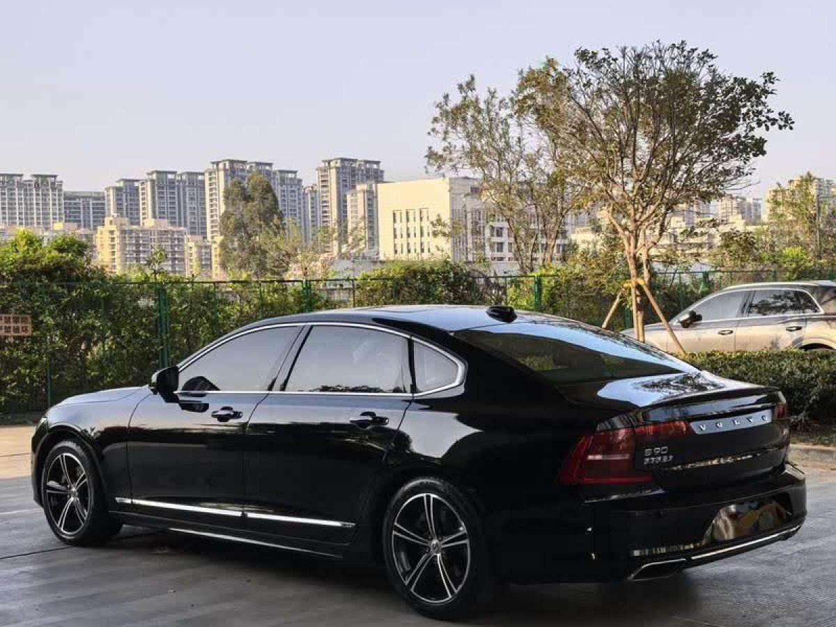 沃爾沃 S90  2020款 改款 T5 智逸豪華版圖片
